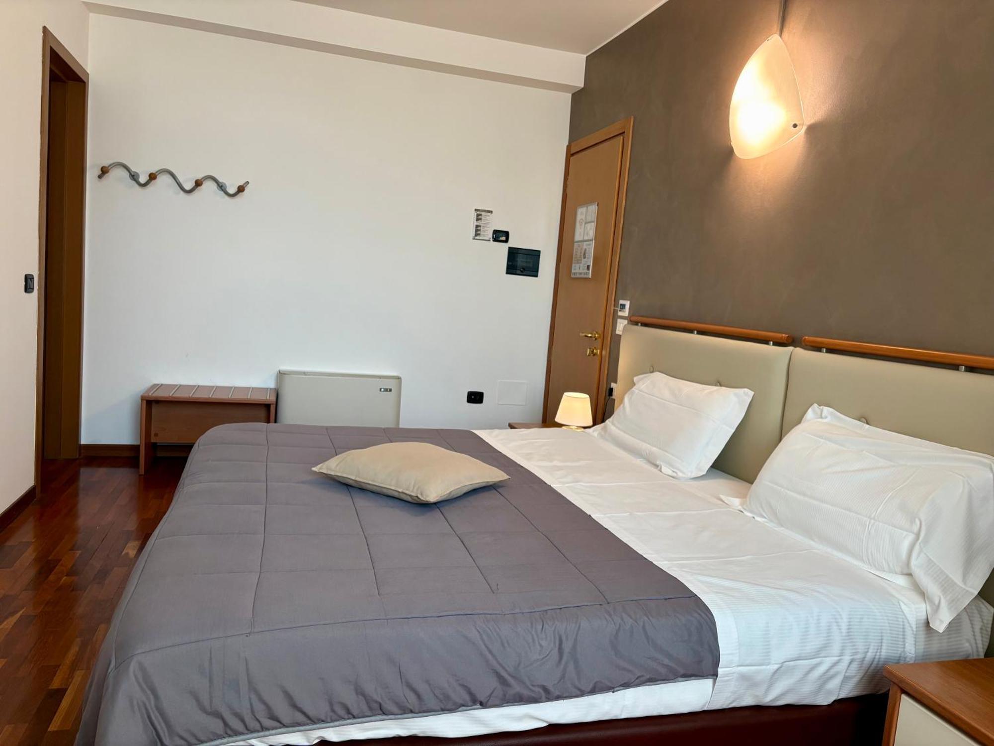 Hotel Sole Della Franciacorta - & Restaurant Capriolo