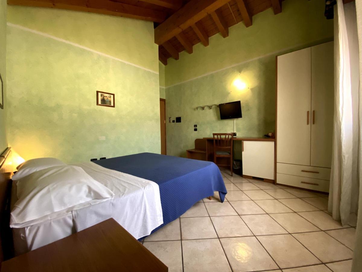 Sole Della Franciacorta - & Restaurant Hotel Capriolo